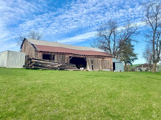 $550,000 | 16078 Hoffman Road, Kendrick, ID 83537
