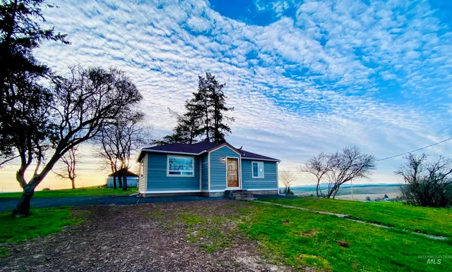 $550,000 | 16078 Hoffman Road, Kendrick, ID 83537