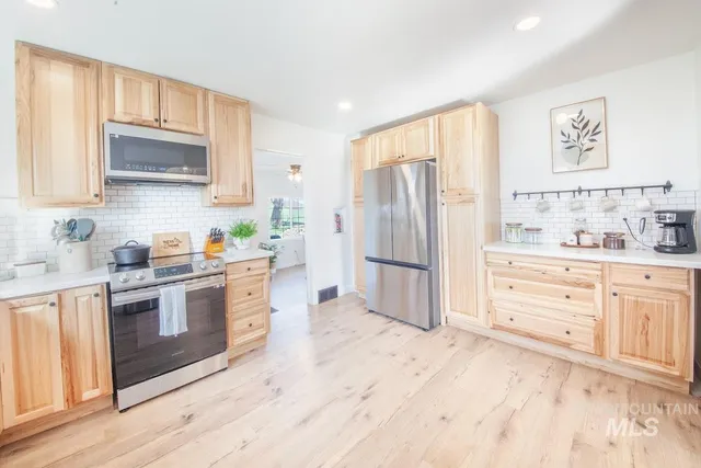 $550,000 | 16078 Hoffman Road, Kendrick, ID 83537