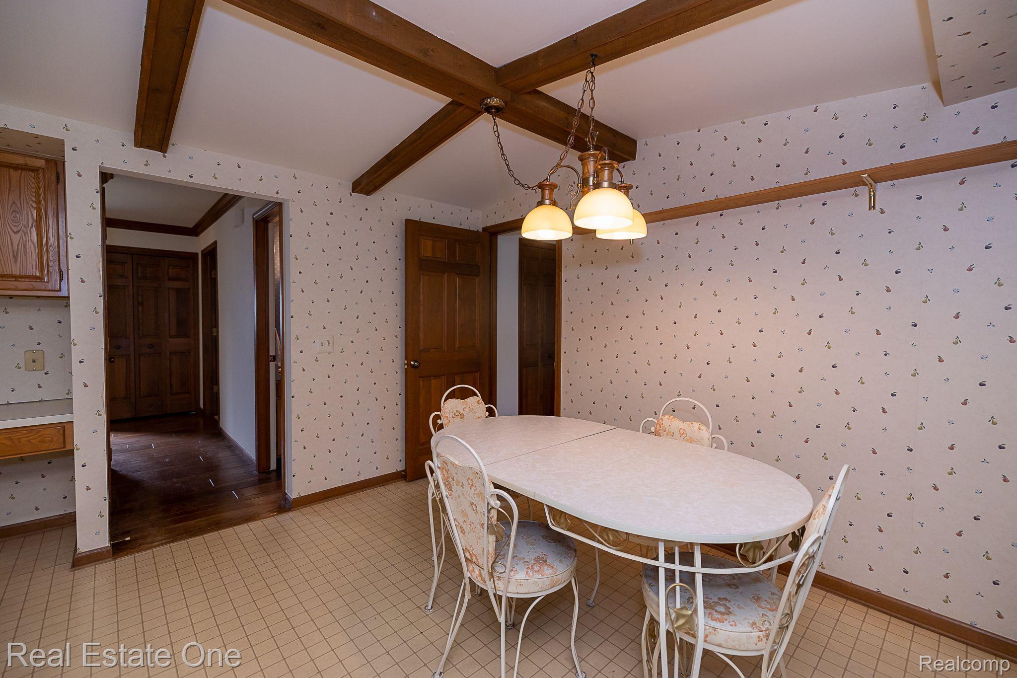 3193 Salem Drive Rochester, MI 48306 - Photo 29 of 47 Gallery Image 29