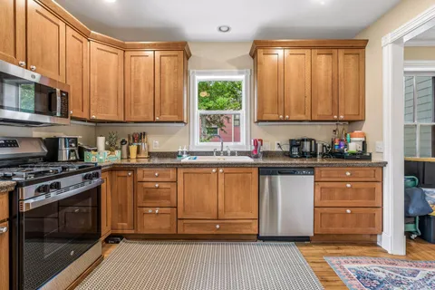 $325,000 | 583 Marshall Avenue, St. Paul, MN 55102