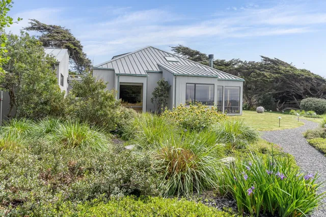 $5,675,000 | 119 Hedgerow Close, The Sea Ranch, CA 95497