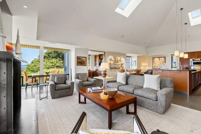 $5,675,000 | 119 Hedgerow Close, The Sea Ranch, CA 95497