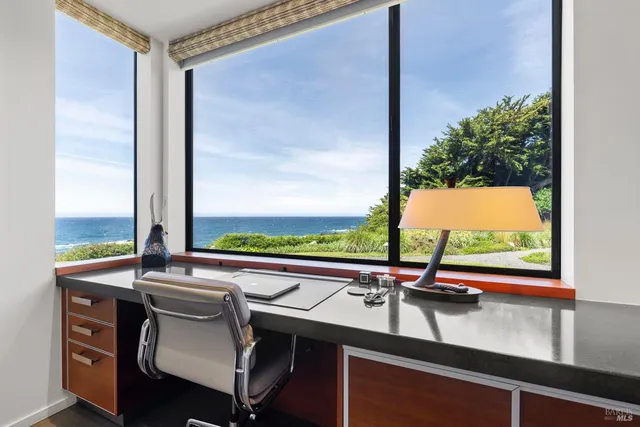 $5,675,000 | 119 Hedgerow Close, The Sea Ranch, CA 95497