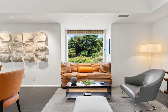 $5,675,000 | 119 Hedgerow Close, The Sea Ranch, CA 95497