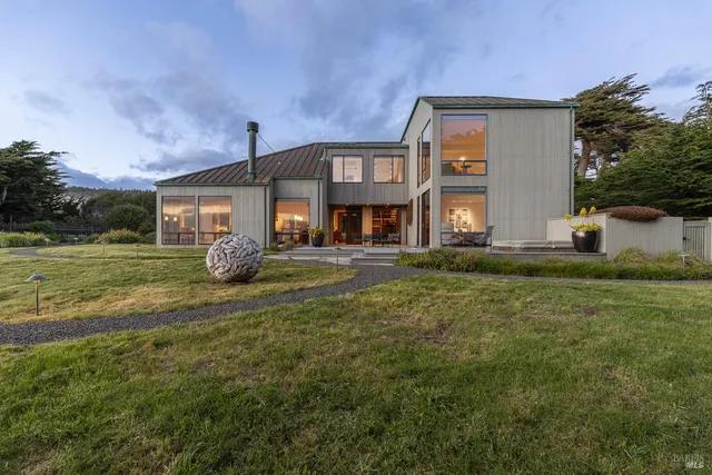 $5,675,000 | 119 Hedgerow Close, The Sea Ranch, CA 95497