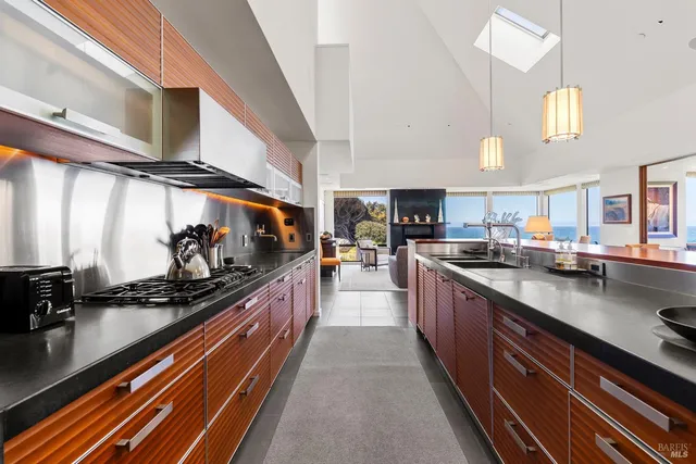 $5,675,000 | 119 Hedgerow Close, The Sea Ranch, CA 95497