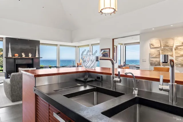 $5,675,000 | 119 Hedgerow Close, The Sea Ranch, CA 95497