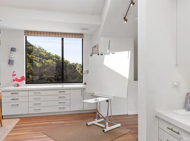 $5,675,000 | 119 Hedgerow Close, The Sea Ranch, CA 95497