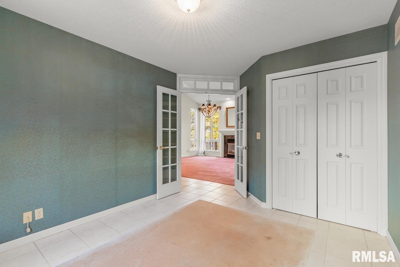 7112 North Willow Bend Pointe, Unit 21 Peoria, IL 61614 - Photo 16 of 53