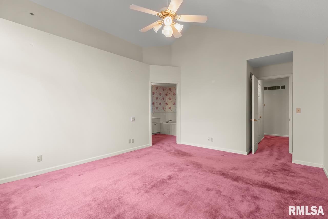 7112 North Willow Bend Pointe, Unit 21 Peoria, IL 61614 - Photo 19 of 53