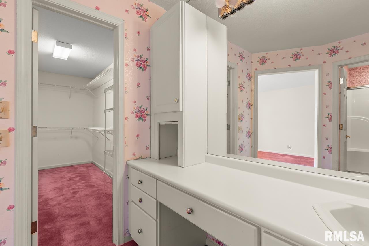 7112 North Willow Bend Pointe, Unit 21 Peoria, IL 61614 - Photo 22 of 53