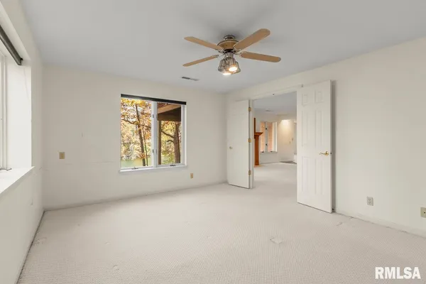 $329,900 | 7112 North Willow Bend Pointe, Unit 21, Peoria, IL 61614