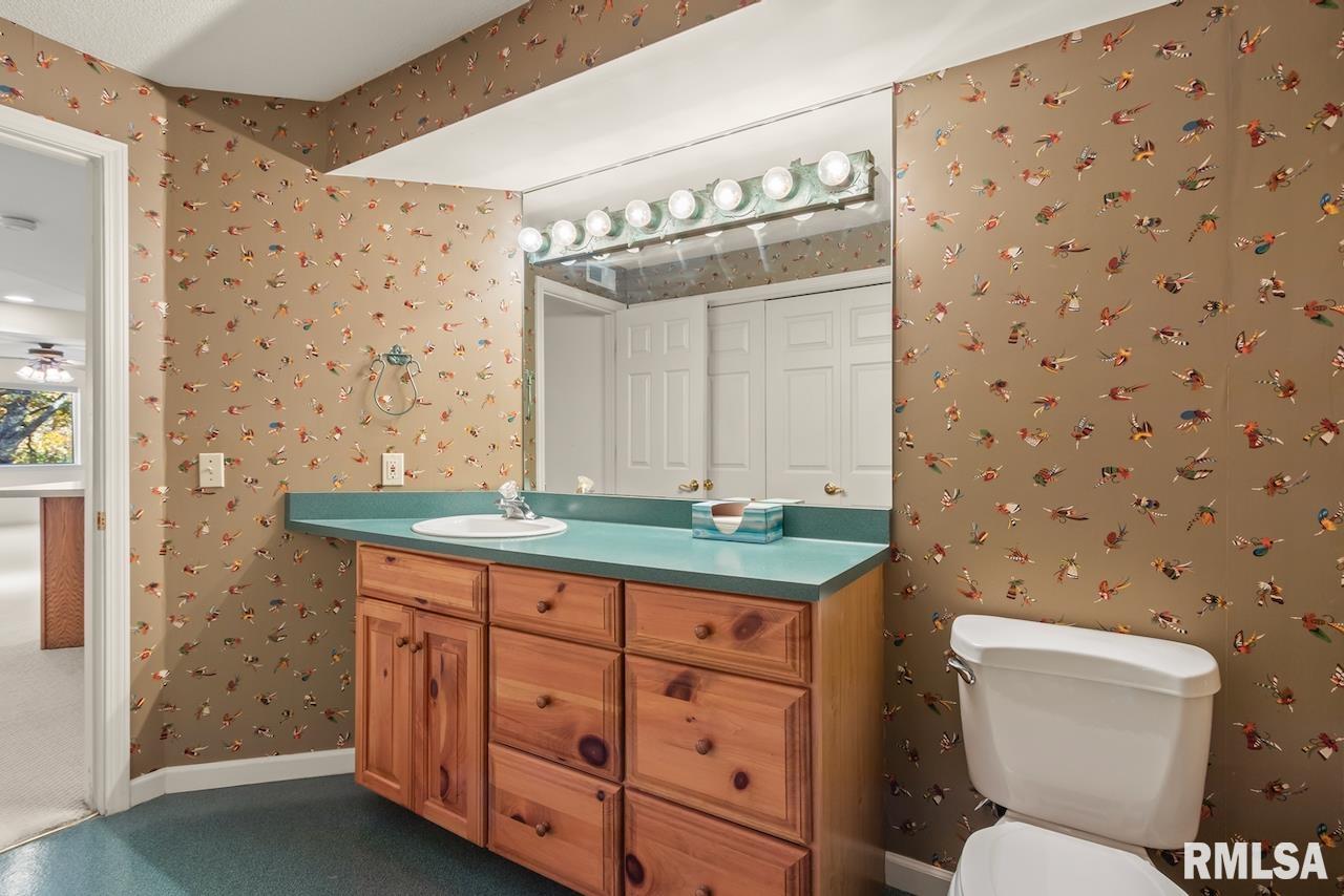 7112 North Willow Bend Pointe, Unit 21 Peoria, IL 61614 - Photo 33 of 53