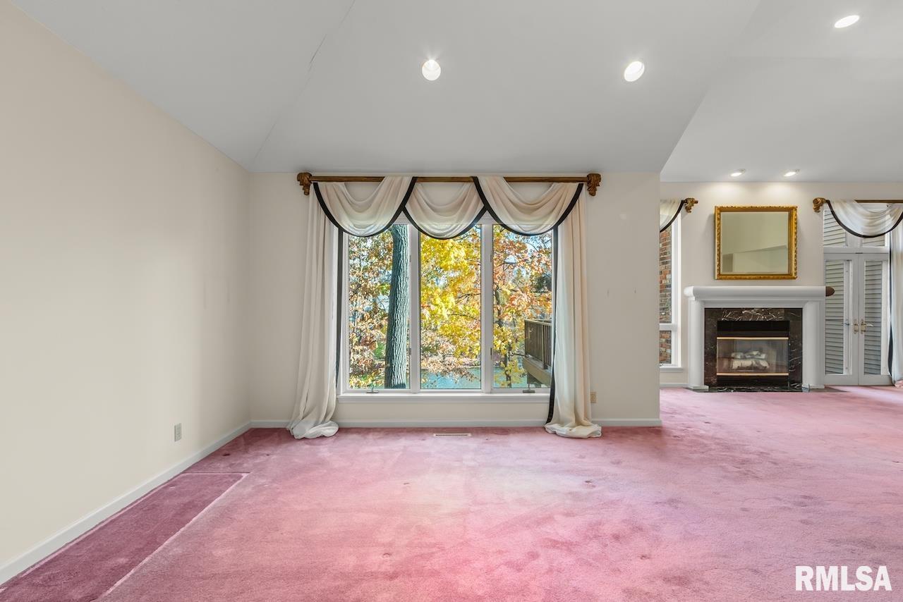 7112 North Willow Bend Pointe, Unit 21 Peoria, IL 61614 - Photo 9 of 53