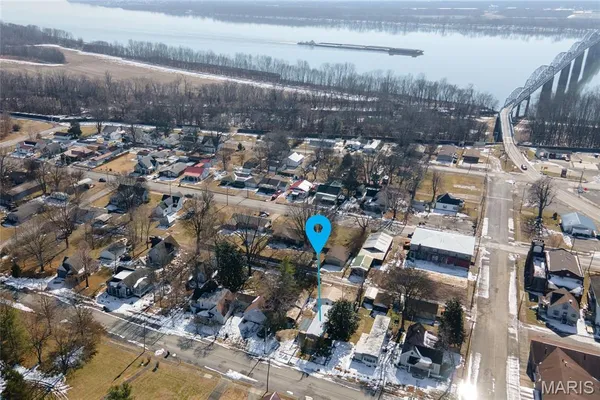$119,000 | 206 East 4th Street, Brookport, IL 62910
