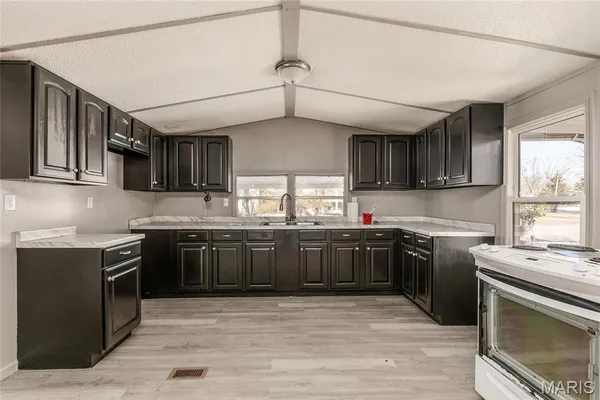 $119,000 | 206 East 4th Street, Brookport, IL 62910