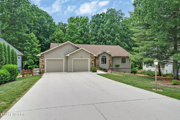 $489,000 | 35 Pineridge Court, Crossville, TN 38558