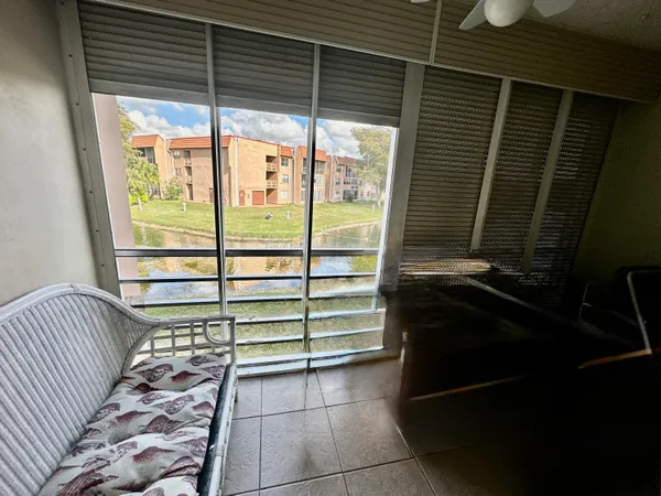 $150,000 | 9900 Sunrise Lakes Boulevard, Unit 201, Sunrise, FL 33322