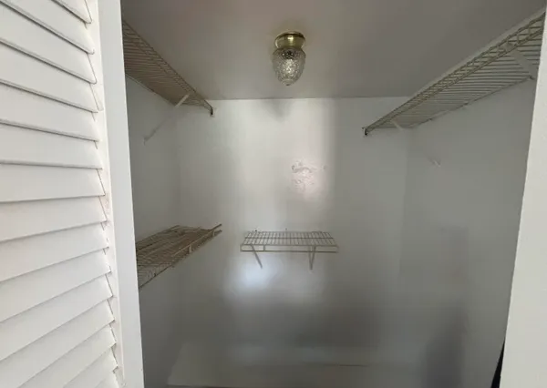 $150,000 | 9900 Sunrise Lakes Boulevard, Unit 201, Sunrise, FL 33322