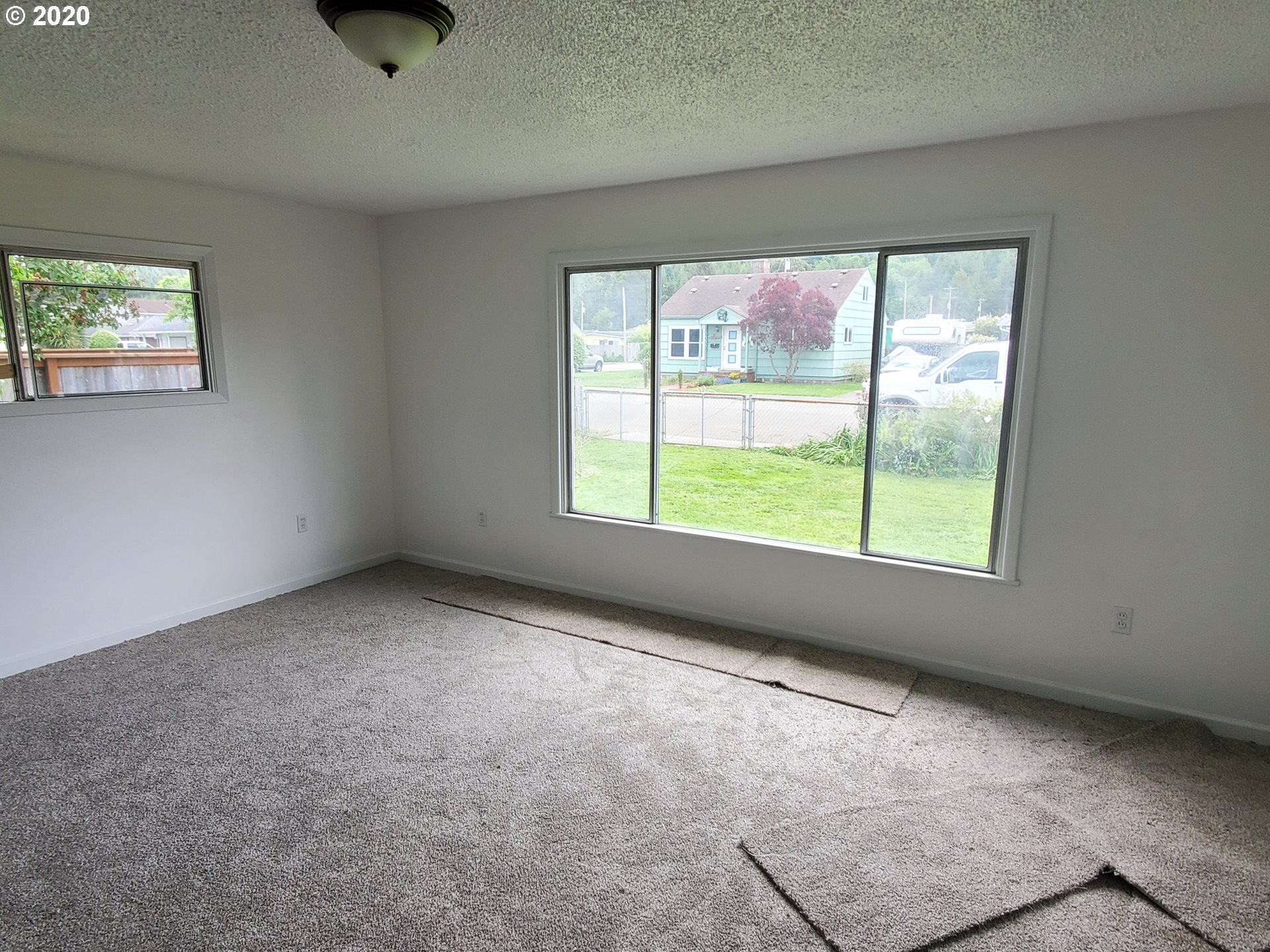 2121 Birch Avenue Reedsport, OR 97467 - Photo 4 of 23 Gallery Image 4