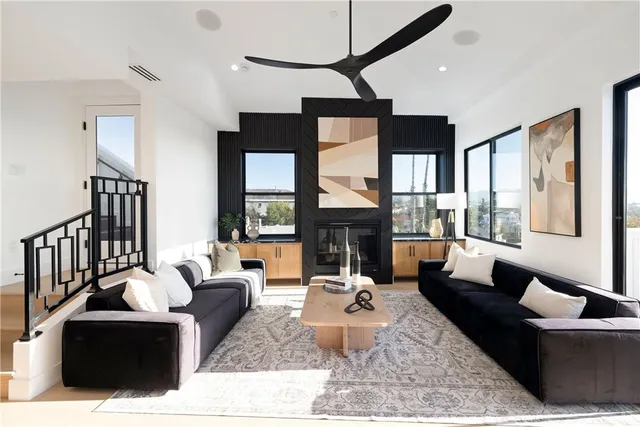 $3,795,000 | 810 El Redondo Avenue, Redondo Beach, CA 90277