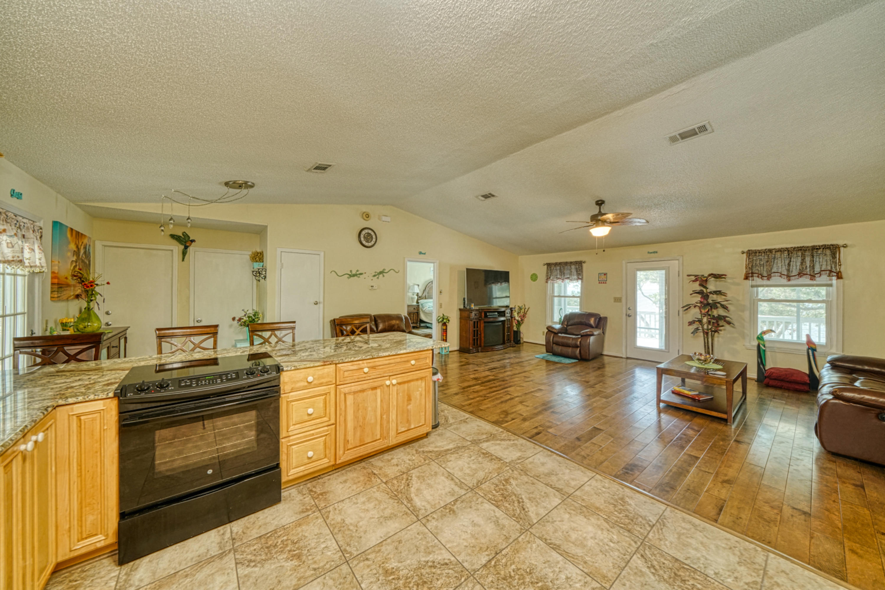 1113 Pearson Road Milton, FL 32583 - Photo 14 of 38 DSC00491_68