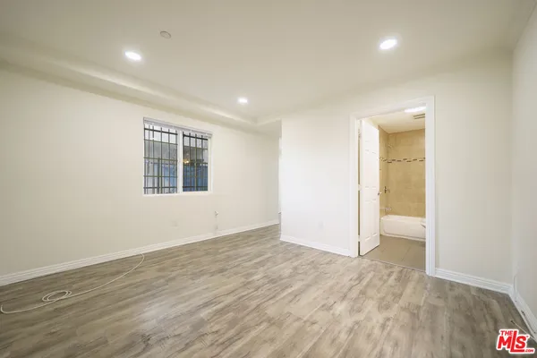 $2,950 | 10952 1/2 Wilmington Avenue, Los Angeles, CA 90059