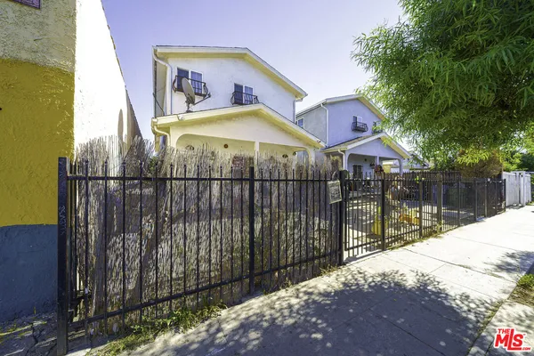 $2,950 | 10952 1/2 Wilmington Avenue, Los Angeles, CA 90059
