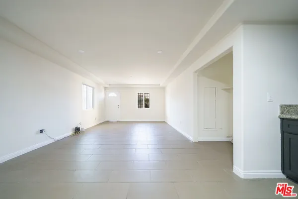 $2,950 | 10952 1/2 Wilmington Avenue, Los Angeles, CA 90059