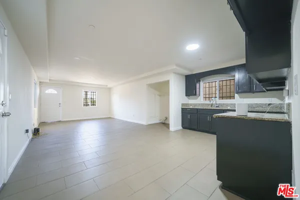 $2,950 | 10952 1/2 Wilmington Avenue, Los Angeles, CA 90059