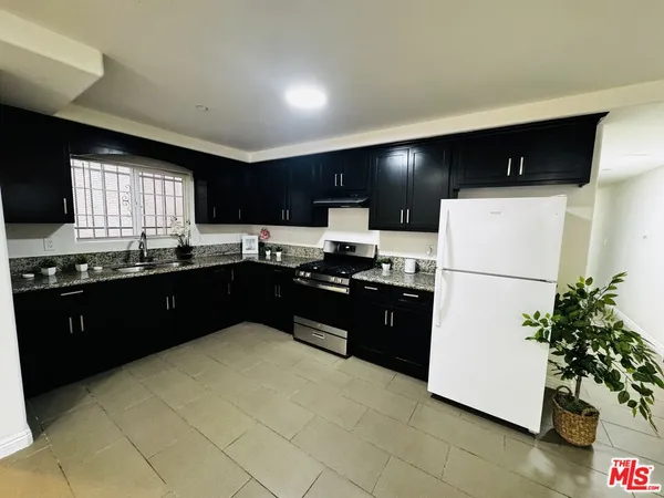 $2,950 | 10952 1/2 Wilmington Avenue, Los Angeles, CA 90059