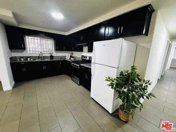 $2,950 | 10952 1/2 Wilmington Avenue, Los Angeles, CA 90059