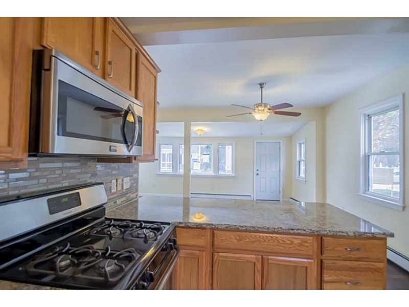 25 Ruth Avenue East Providence, RI 02916 - Photo 4 of 25 Kitchen.