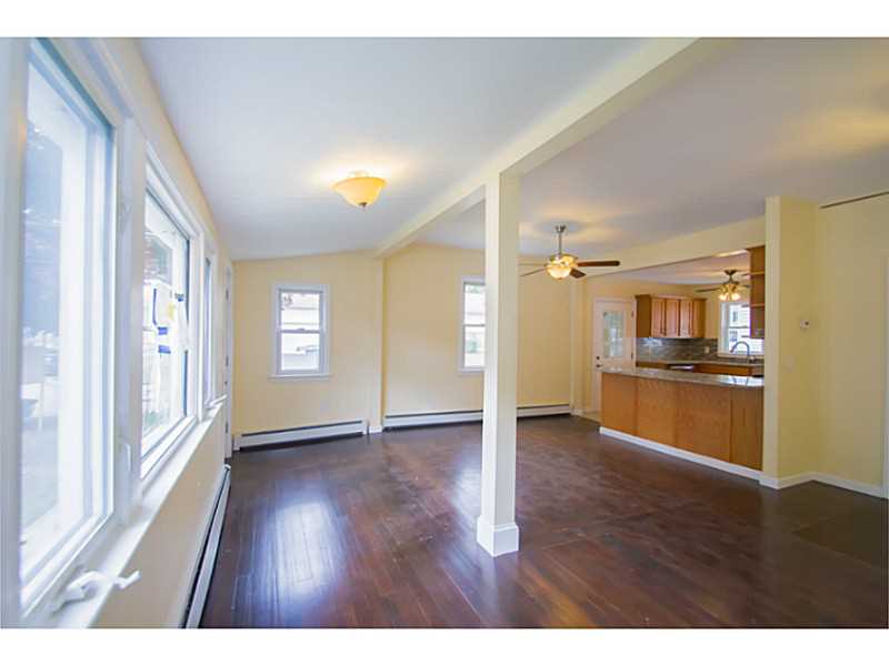 25 Ruth Avenue East Providence, RI 02916 - Photo 7 of 25 Living Room.