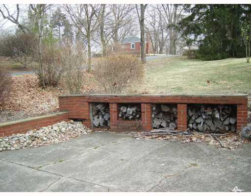 213 Cherokee Road Upper St. Clair, PA 15241 - Photo 14 of 14 Exterior Back.