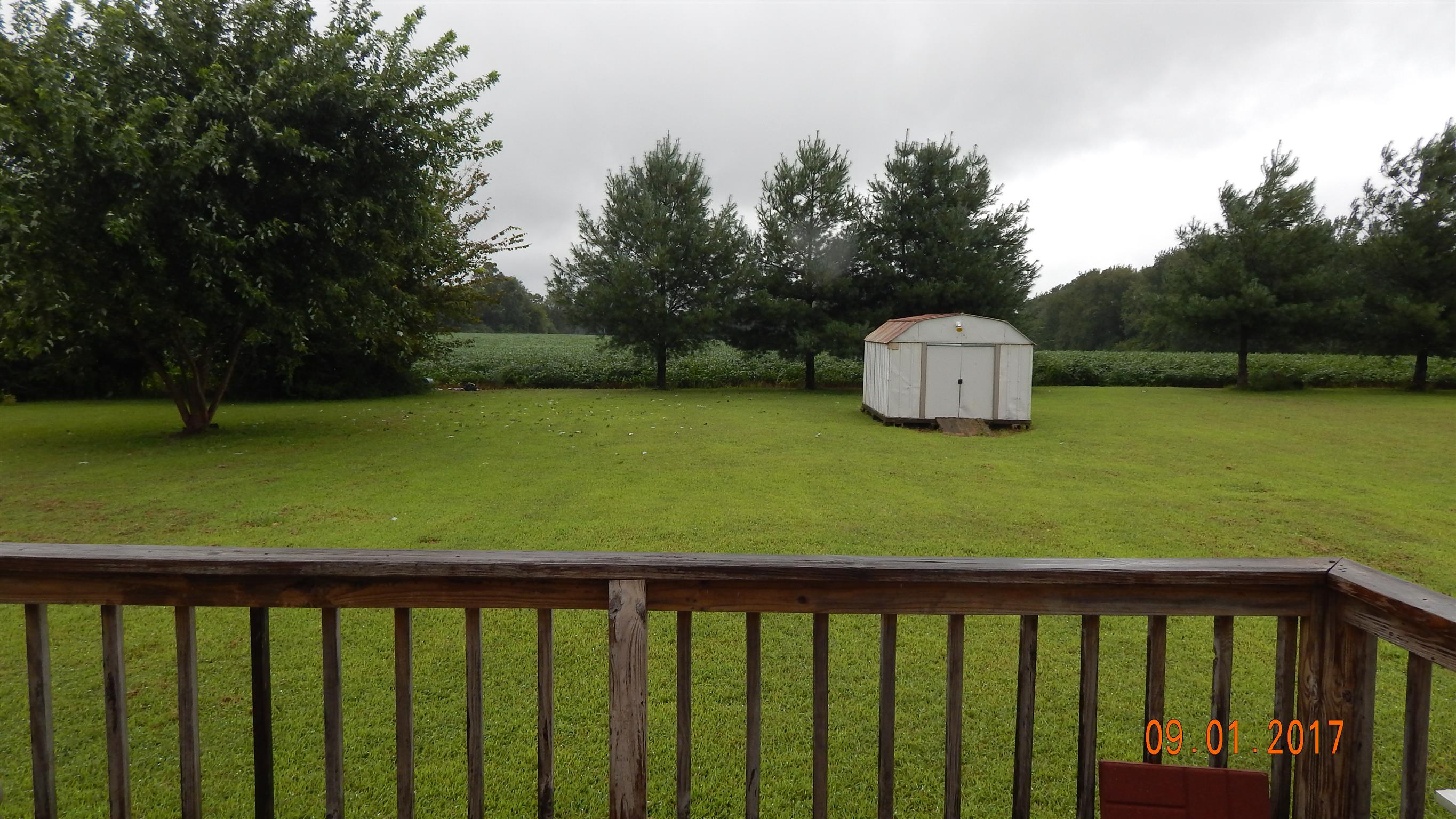 7 Myrick Road Flintville, TN 37335 - Photo 10 of 12 a view of a balcony with an outdoor space