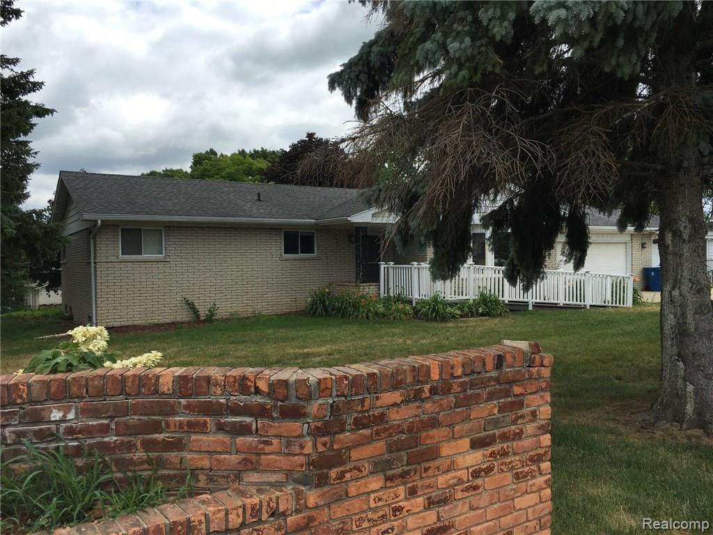13465 Fenton Road Fenton, MI 48430 - Photo 15 of 15 IMG_0355.JPG