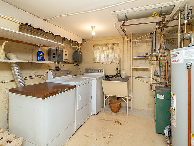 5611 Capri Lane Morton Grove, IL 60053 - Photo 10 of 11