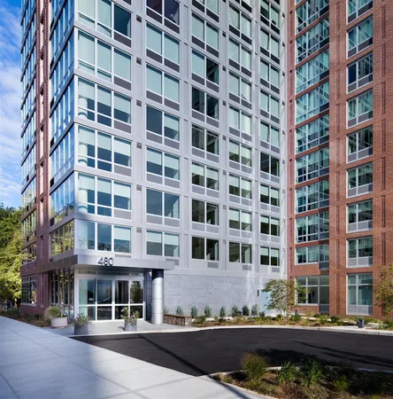 $3,995 | 480 Main Street, Unit 21J | Roosevelt Island