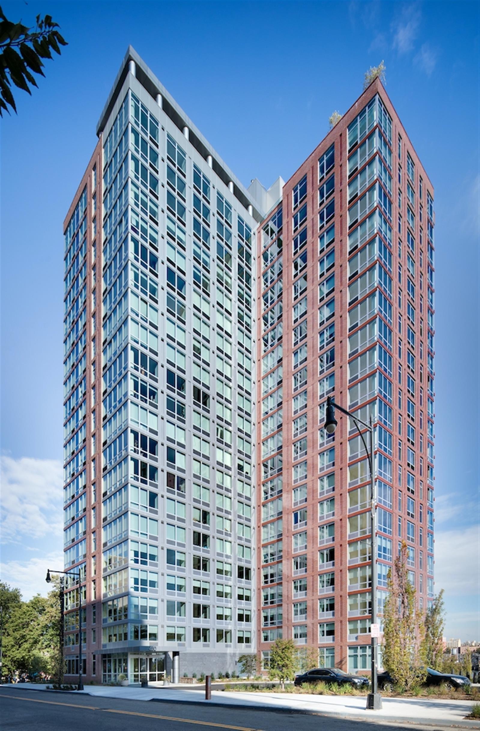 480 Main Street, Unit 21J Manhattan, NY 10044 - Photo 14 of 17