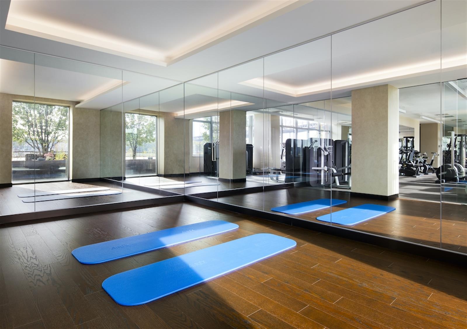 480 Main Street, Unit 21J Manhattan, NY 10044 - Photo 5 of 17