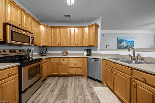 $191,000 | 100 Lennox Drive, Unit 2C, Jamestown, NC 27282