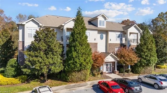 $191,000 | 100 Lennox Drive, Unit 2C, Jamestown, NC 27282