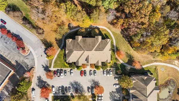 $185,000 | 100 Lennox Drive, Unit 2C, Jamestown, NC 27282