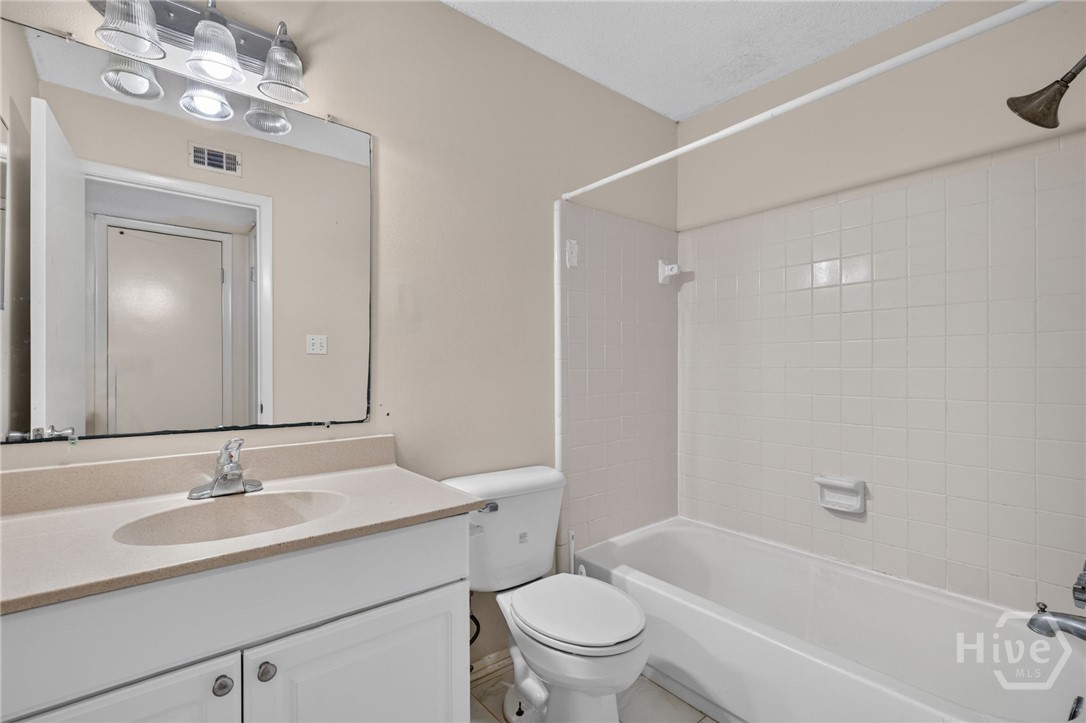 401 North Cromwell Road, Unit R8 Savannah, GA 31410 - Photo 16 of 53 Gallery Image 16