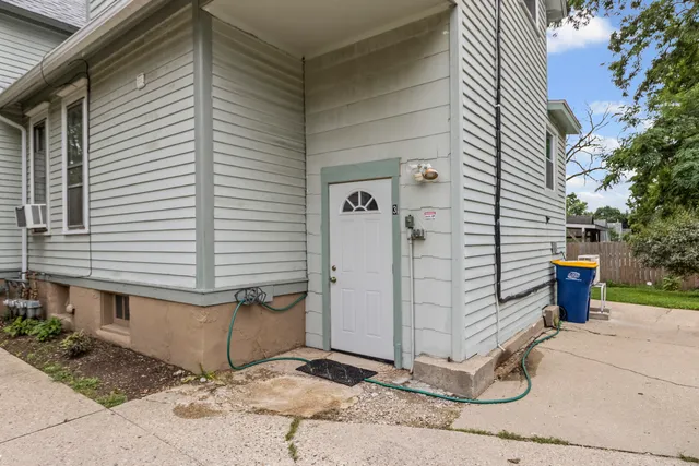 a view of a back yard of the house