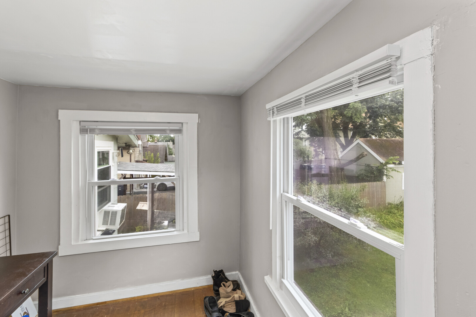 102 South Liberty Street, Unit 3 Elgin, IL 60120 - Photo 4 of 18 a view of a window in a room
