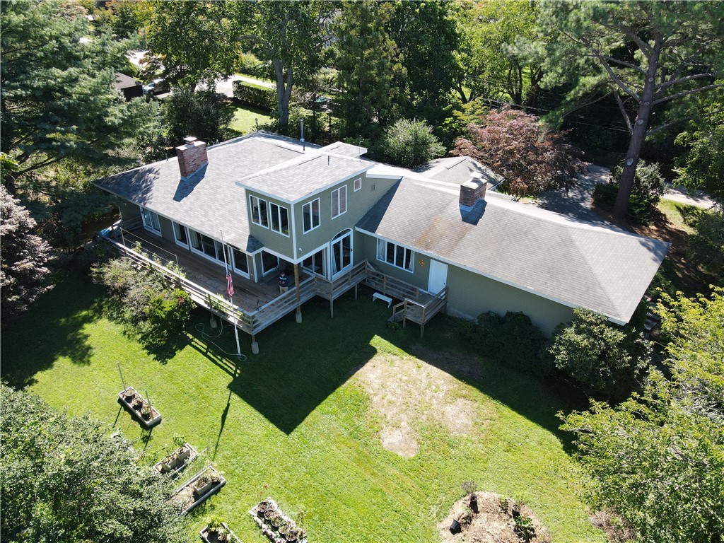 70 Whittier Road Jamestown, RI 02835 - Photo 3 of 50 Gallery Image 3