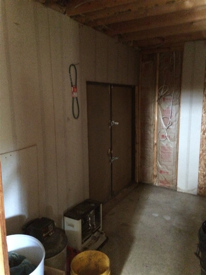 3500 South Dry Branch Road Bloomfield, IN 47424 - Photo 19 of 31 Gallery Image 19